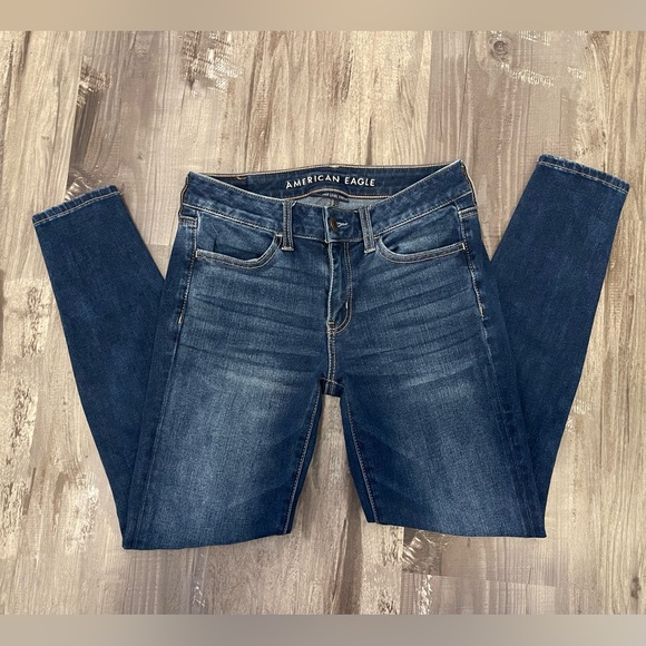 American Eagle - 360 next level stretch, mid rise jeggings - size 4 short - Picture 4 of 5